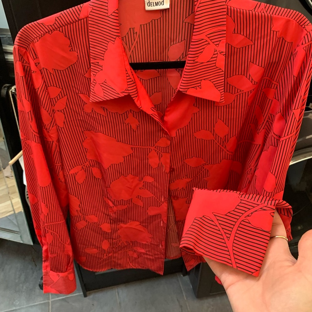 Women's Red Patterned Top